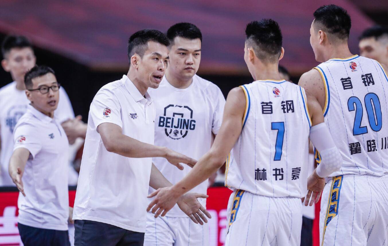 国际比赛日北京首钢临场应变——社区盾节点到来，话题不断，更衣室氛围转暖的简单介绍