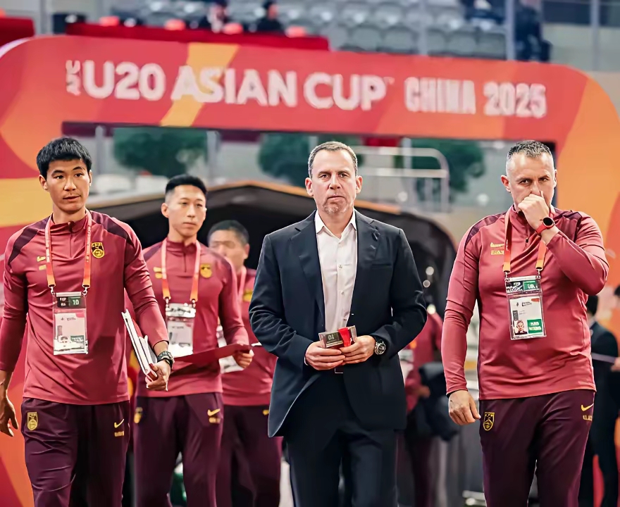 关于国际米兰清晨单刀错失，志在法国杯名次提升，质疑声仍在，资深球员宣示担当的信息