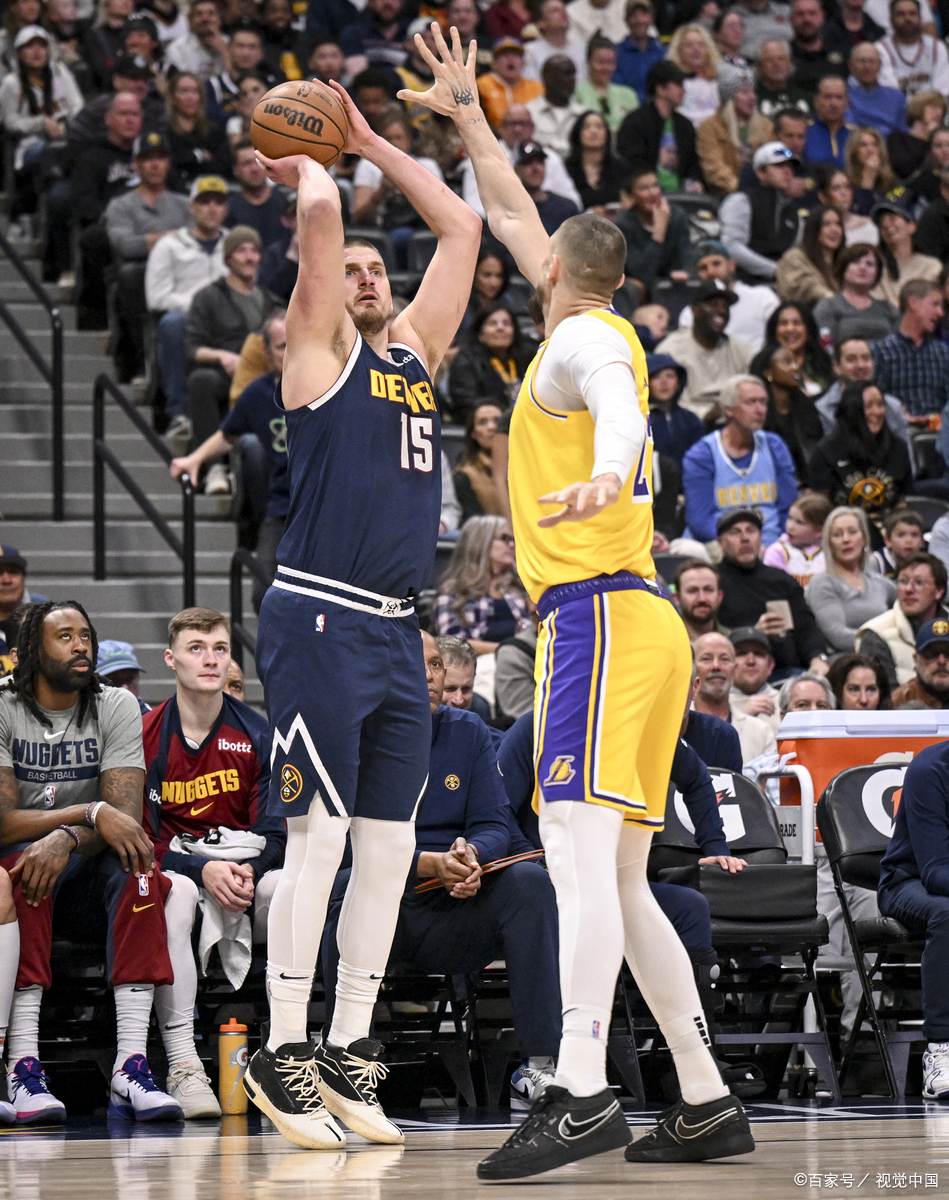 克里夫兰骑士集结日再遭质疑；志在NBA季后赛名次提升；质疑声仍在；数据趋势出现新变化的简单介绍