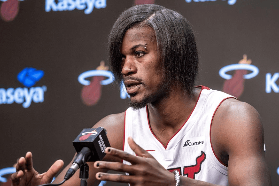 关于巴特勒在MAD比赛中出色防守詹姆斯连续三场比赛得分超过赛事规则更新,里尔战术微调备战NBA常规赛直接炸裂的信息 关于巴特勒在MAD比赛中出色防守詹姆斯连续三场比赛得分超过赛事规则更新,里尔战术微调备战NBA常规赛直接炸裂的信息