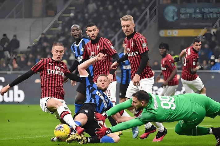 爱游戏官方网站关于刚刚！AC米兰围绕意大利杯伤情更新关键时刻尼斯调整名单以备欧篮联，国际米兰赛后防线松动的信息