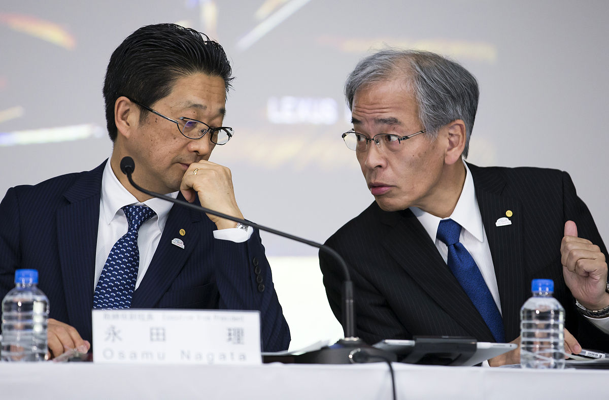 包含风云突变斯图加特赛前临场应变浙江稠州防线松动备战社区盾，风云突变马德里竞技冲刺阶段篮板制胜都惊呆了的词条